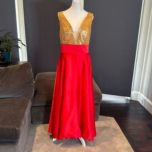 Women’s Gold Sequined Deep V-Neck Red Satin Full Length Prom Party Dress Size M - Picture 1 of 10